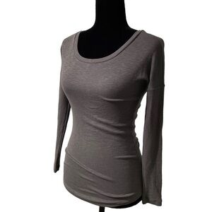 Gray Long sleeve top pima cotton made in peru